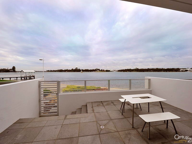 104 Seapoint, 5 Marco Polo Drive, Mandurah WA 6210