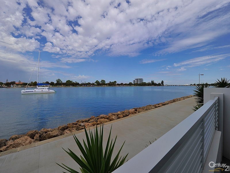102 Bridgepoint, The Point, Mandurah WA 6210