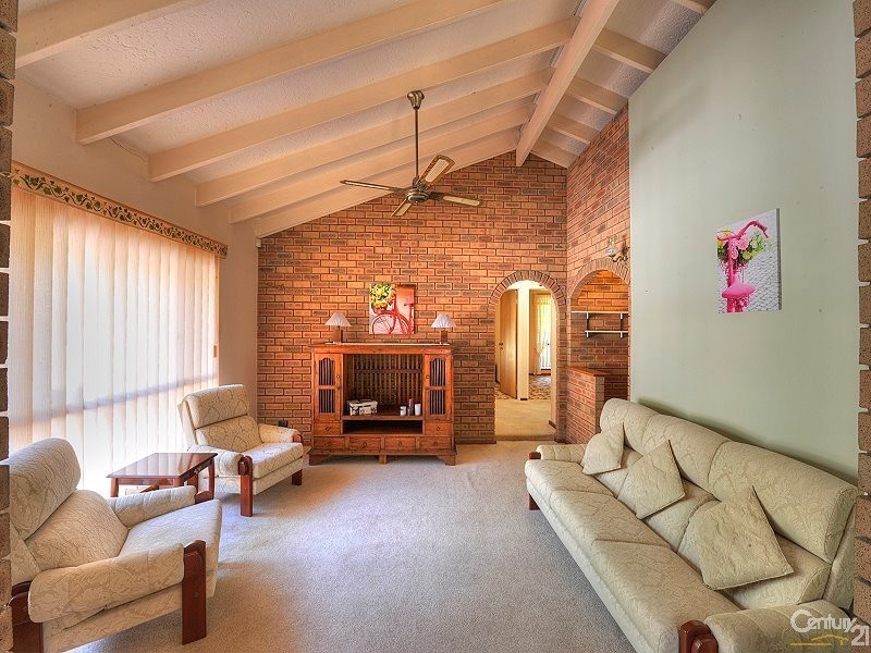 1 Feltin Place, Dudley Park WA 6210