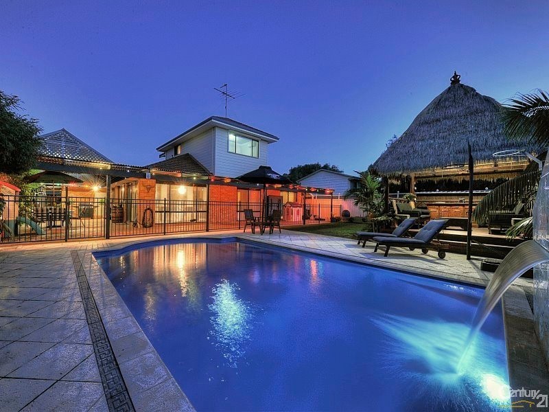 14 Tallas Road, Silver Sands WA 6210