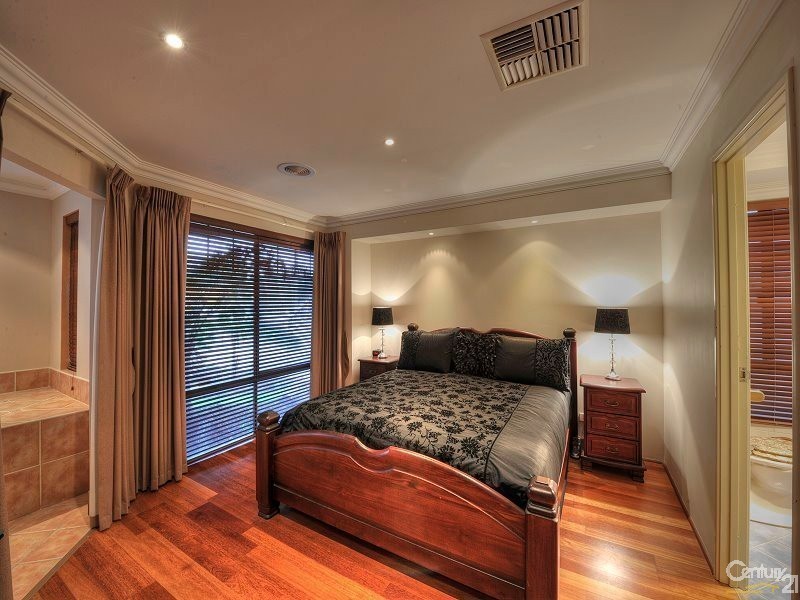 14 Tallas Road, Silver Sands WA 6210