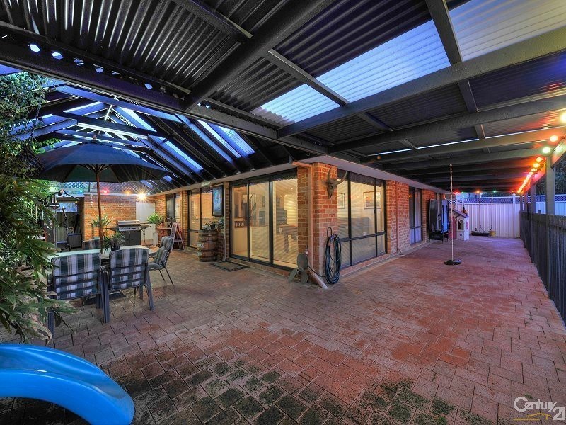 14 Tallas Road, Silver Sands WA 6210