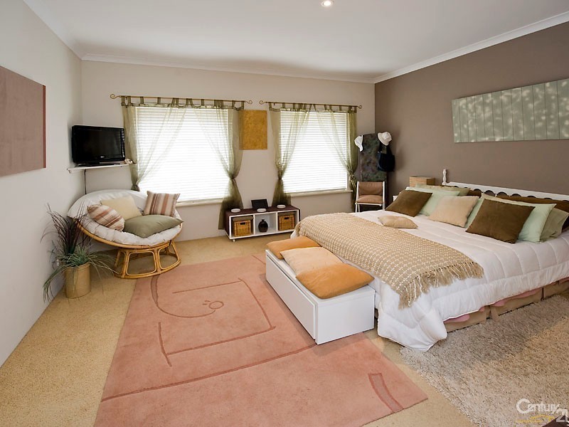 33 Peppertree Close, Wannanup WA 6210