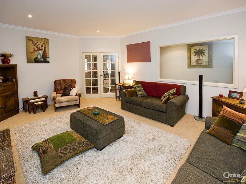 33 Peppertree Close, Wannanup WA 6210