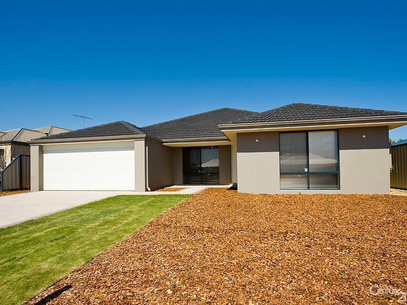 22 Oakwood Gate, Meadow Springs WA 6210