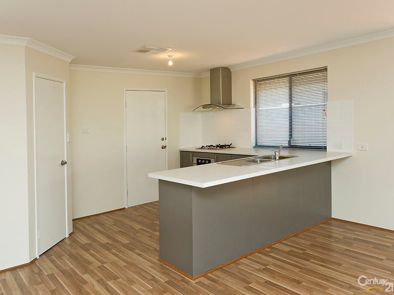 22 Oakwood Gate, Meadow Springs WA 6210