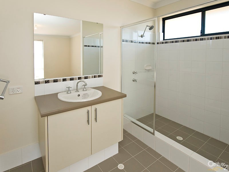 22 Oakwood Gate, Meadow Springs WA 6210