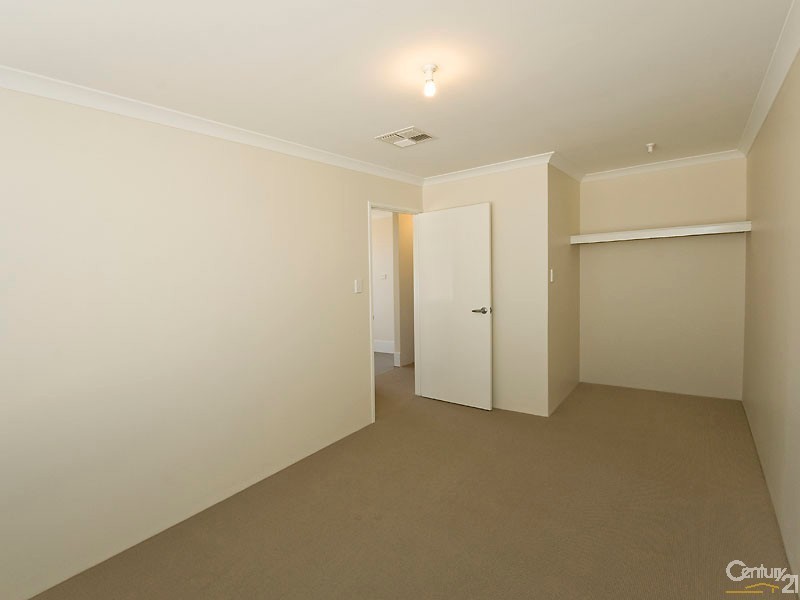 22 Oakwood Gate, Meadow Springs WA 6210