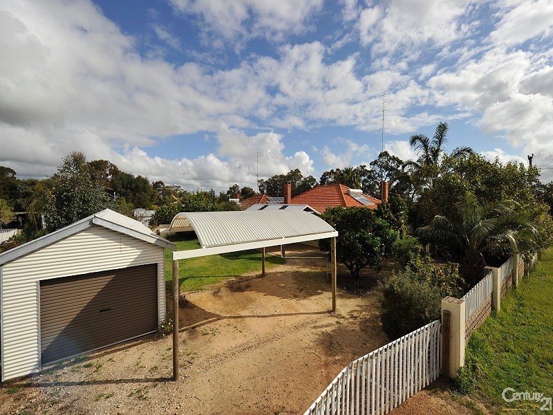 108 Fouracre Street, Waroona WA 6215