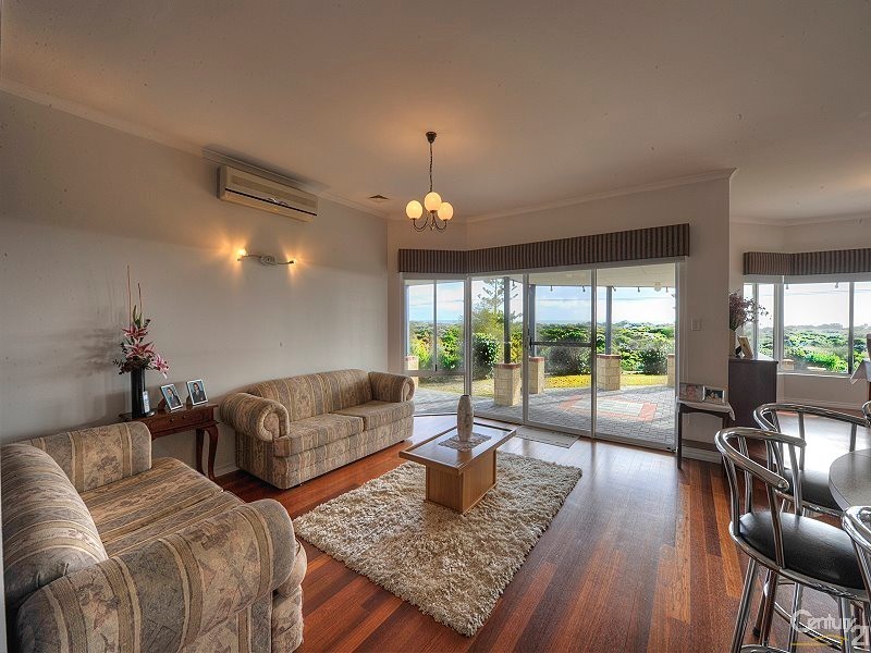 11 Robin Court, Singleton WA 6175