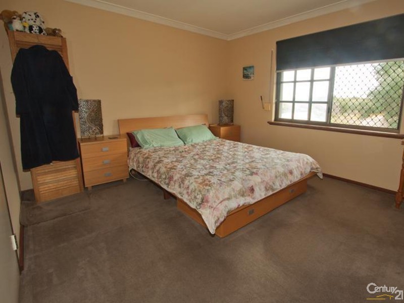 54 Challenger Road, Madora Bay WA 6210