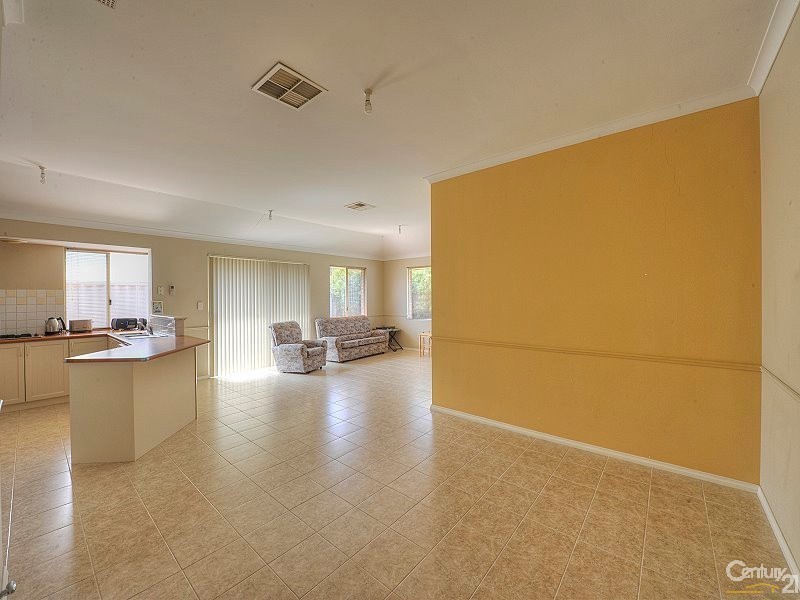 45a Janis Street, Halls Head WA 6210