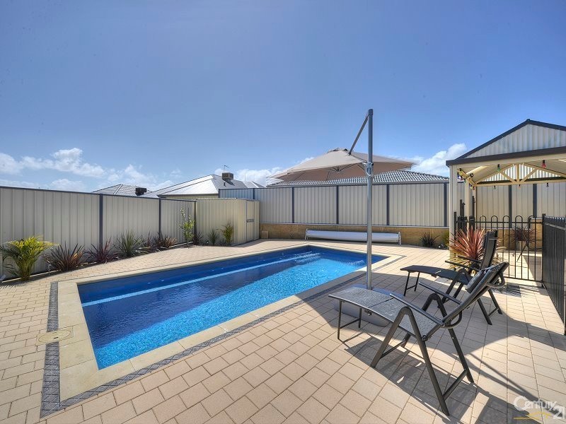 35 Newbridge Street, Meadow Springs WA 6210