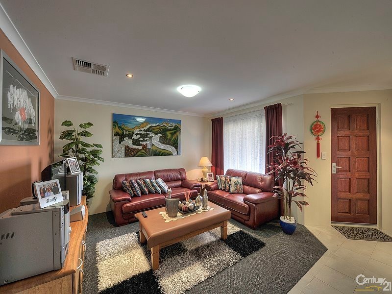35 Newbridge Street, Meadow Springs WA 6210