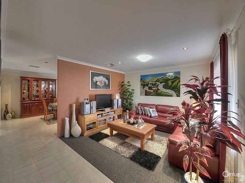 35 Newbridge Street, Meadow Springs WA 6210