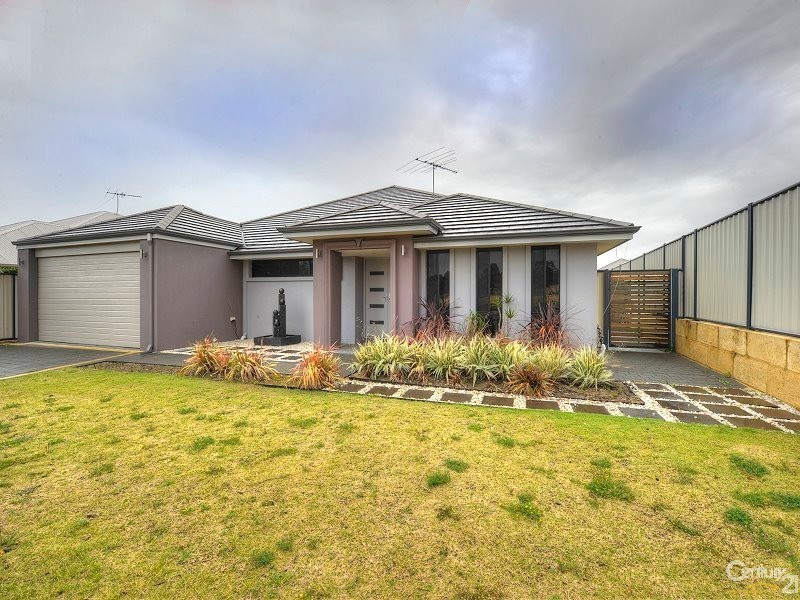 143 Pebblebeach Boulevard, Meadow Springs WA 6210