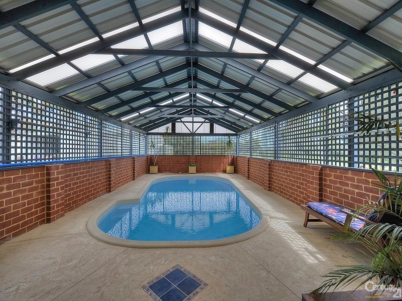 10 Lazenby Avenue, Ravenswood WA 6208