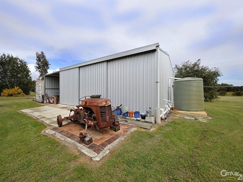 10 Lazenby Avenue, Ravenswood WA 6208