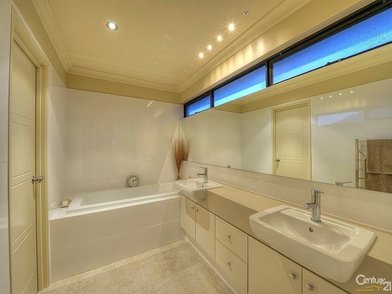 86 Sanctuary Circuit, Dawesville WA 6211