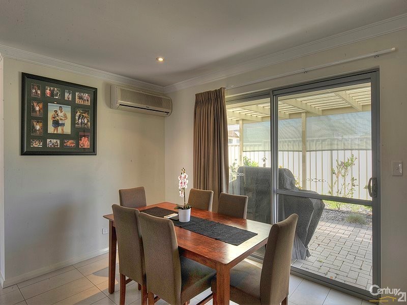 14 Zamia Loop, Wannanup WA 6210