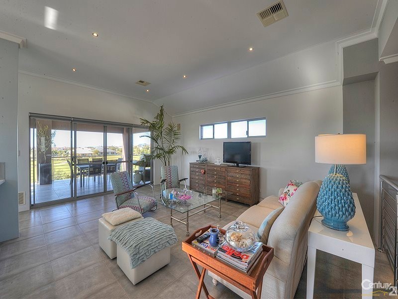 37 Lakeway Retreat, Dawesville WA 6211