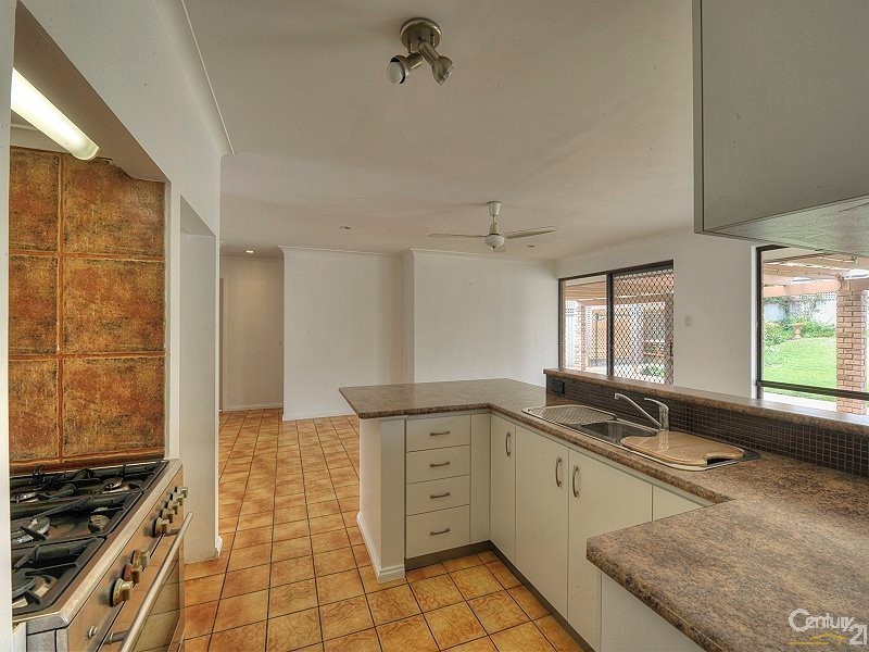 182  McLarty Road, Halls Head WA 6210