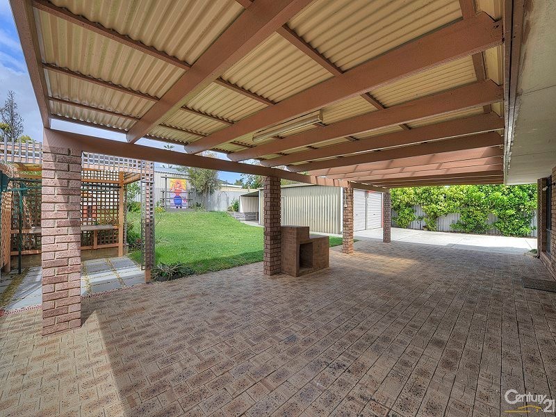 182  McLarty Road, Halls Head WA 6210