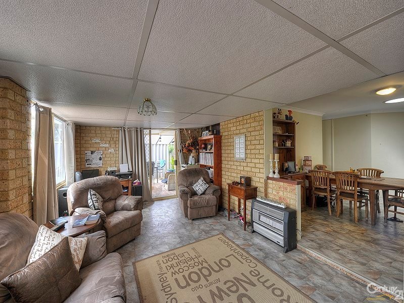 4 Lydia Place, Greenfields WA 6210