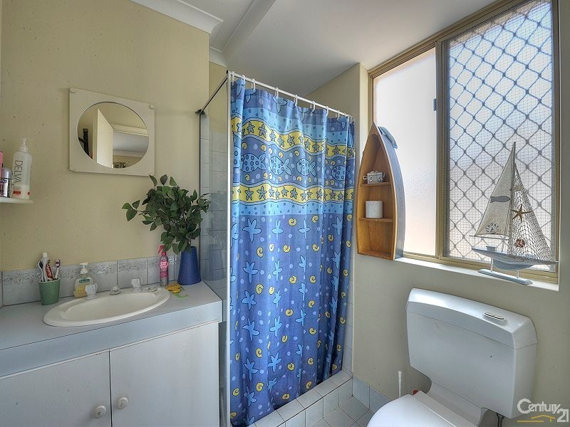 4 Lydia Place, Greenfields WA 6210