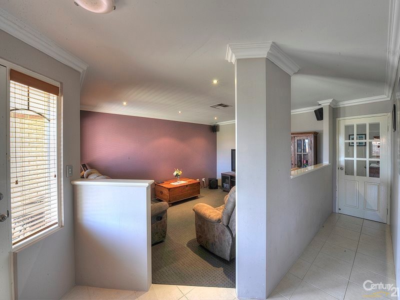 24 Finchley Avenue, Meadow Springs WA 6210