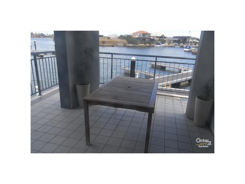 6/206 Mary Street HALLS HEAD, Mandurah WA 6210