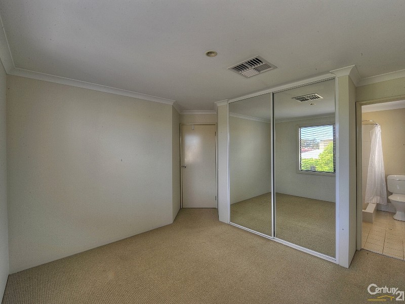 4/2 Bortolo Drive, Greenfields WA 6210