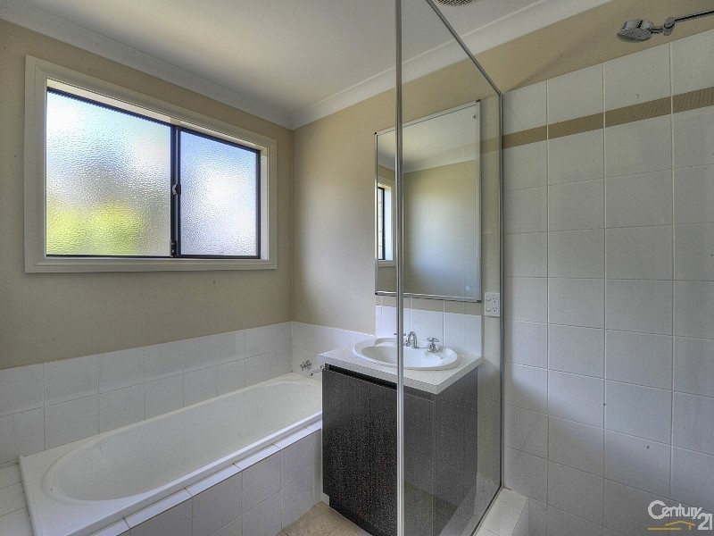 4/2 Bortolo Drive, Greenfields WA 6210