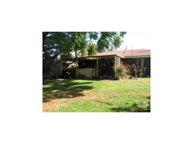 122 McLarty Road HALLS HEAD, Mandurah WA 6210