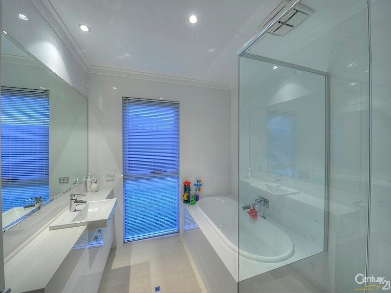 91 Boardwalk Boulevard, Halls Head WA 6210