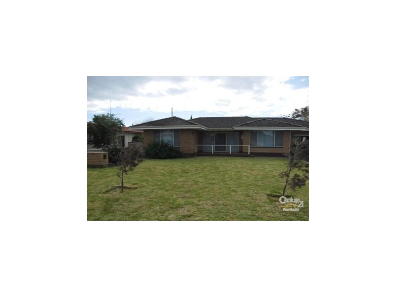 40 Peter Street HALLS HEAD, Mandurah WA 6210