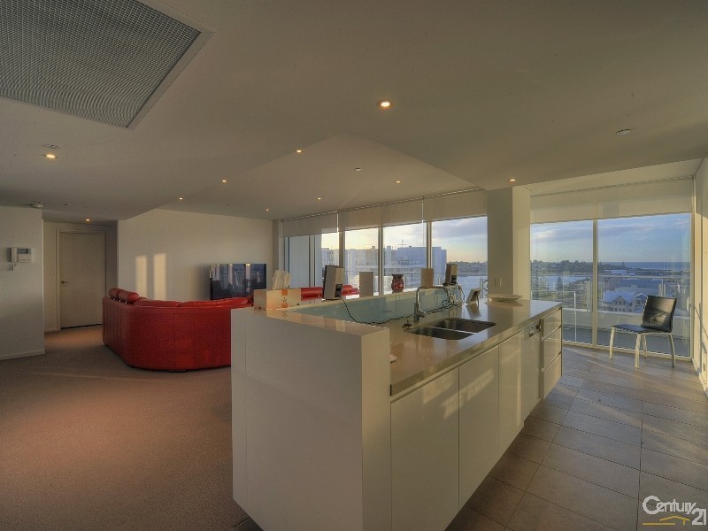 1006/3 Marco Polo Drive, Mandurah WA 6210