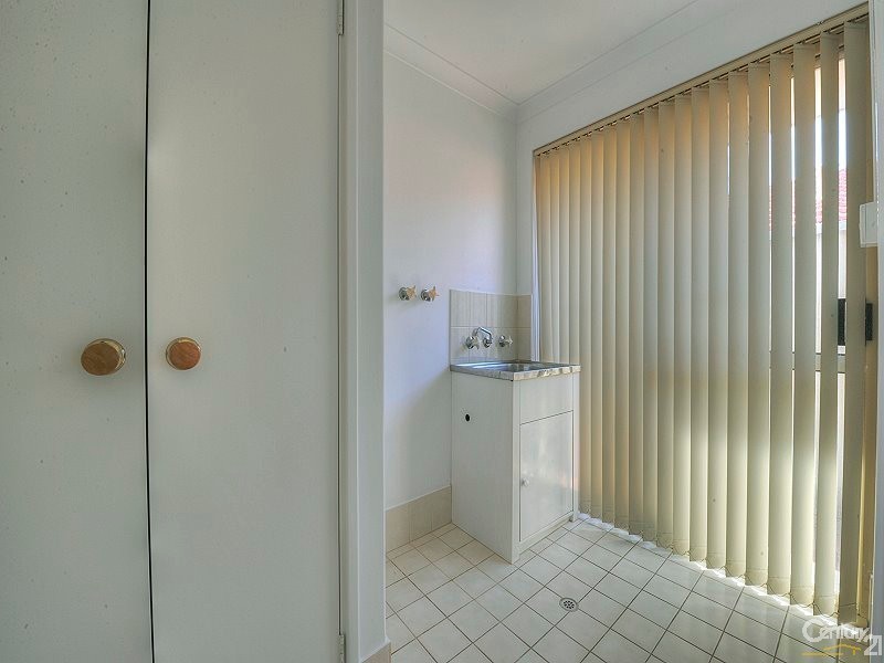 2/17 Stewart Street, Mandurah WA 6210