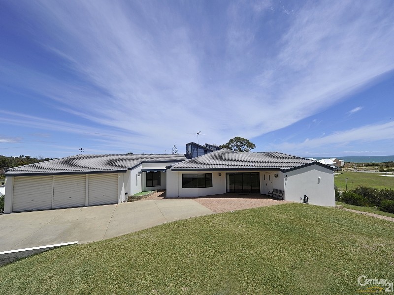 16 Breaker Close, Silver Sands WA 6210