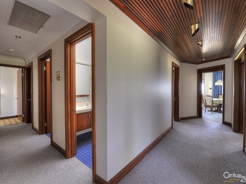 16 Breaker Close, Silver Sands WA 6210