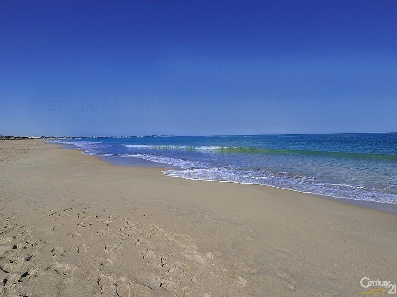 16 Breaker Close, Silver Sands WA 6210