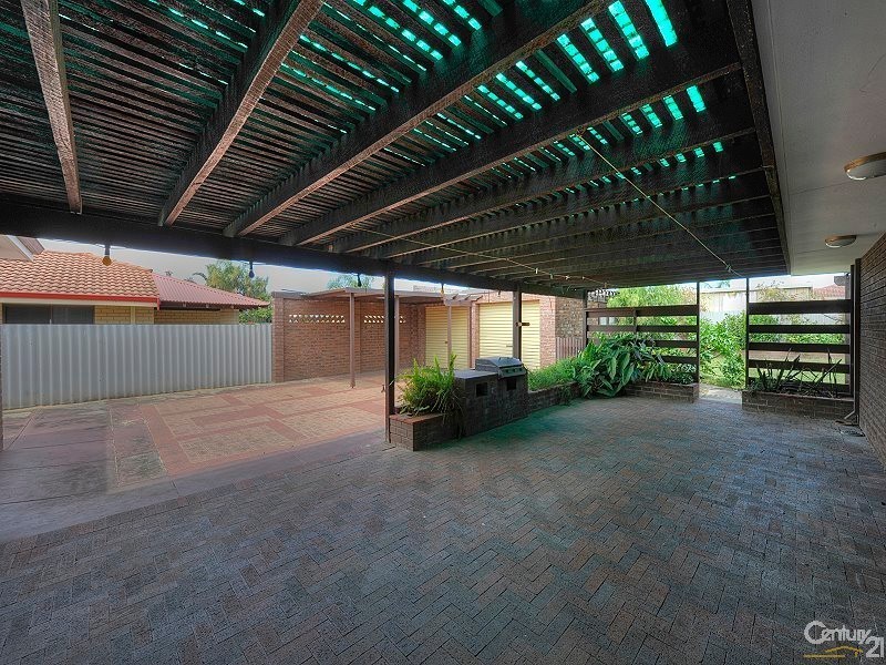 41 Peelwood Parade, Halls Head WA 6210