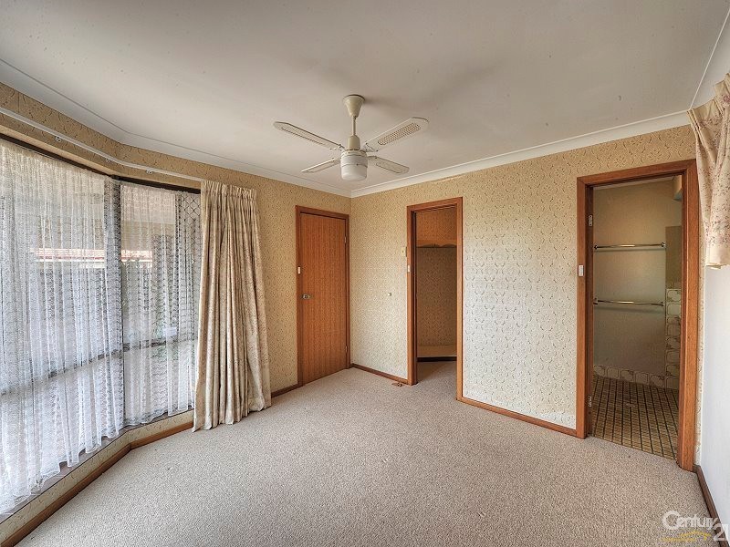 41 Peelwood Parade, Halls Head WA 6210