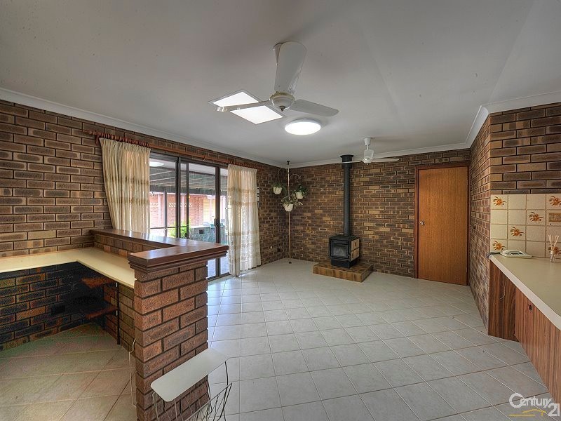 41 Peelwood Parade, Halls Head WA 6210