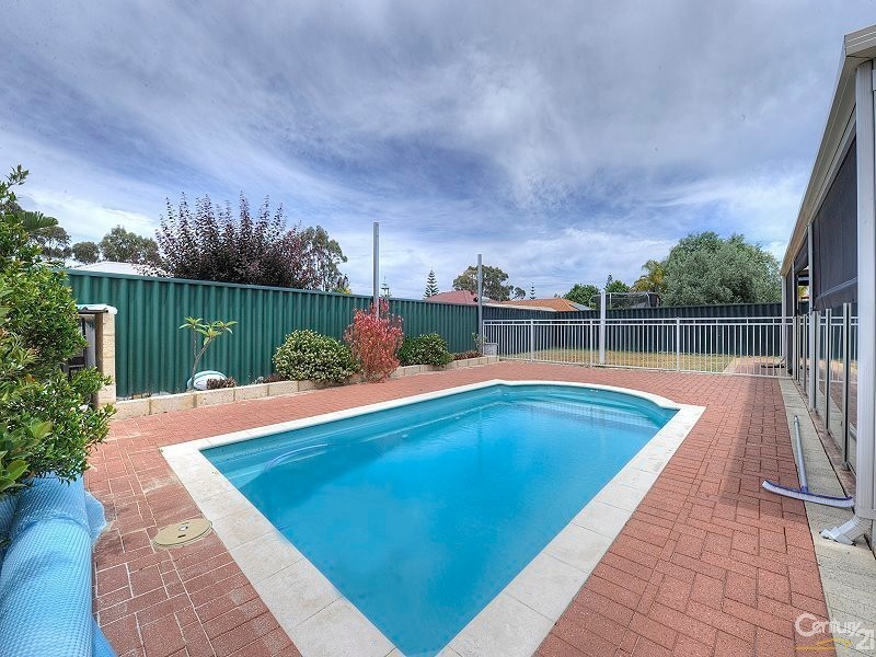 6 Rosebay Grove, Singleton WA 6175