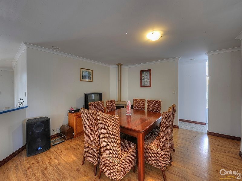 6 Rosebay Grove, Singleton WA 6175