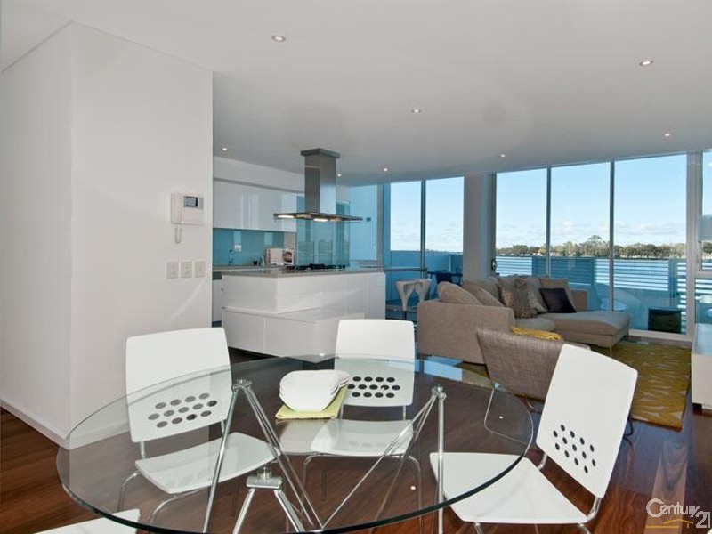 108/5 Marco Polo Drive, Mandurah WA 6210