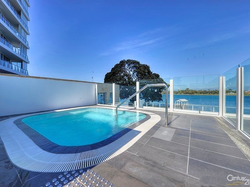 108/5 Marco Polo Drive, Mandurah WA 6210