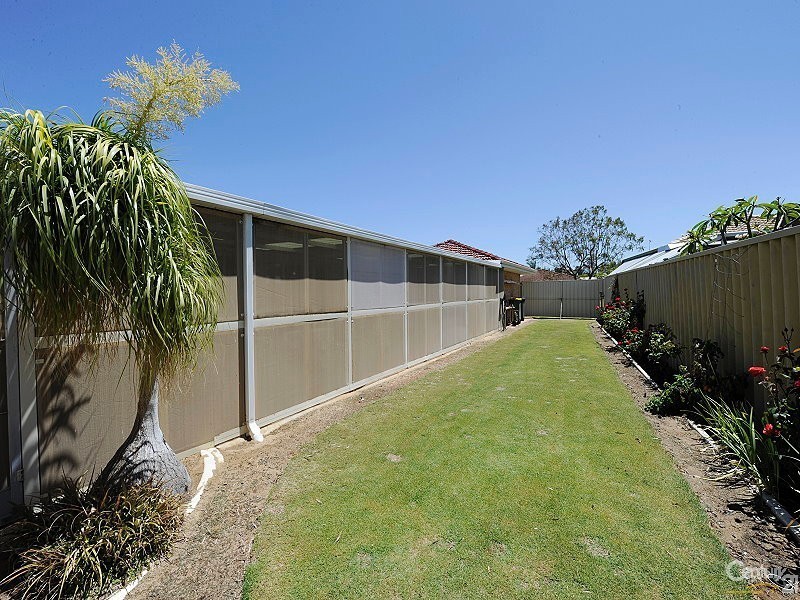 160 Oakmont Avenue, Meadow Springs WA 6210