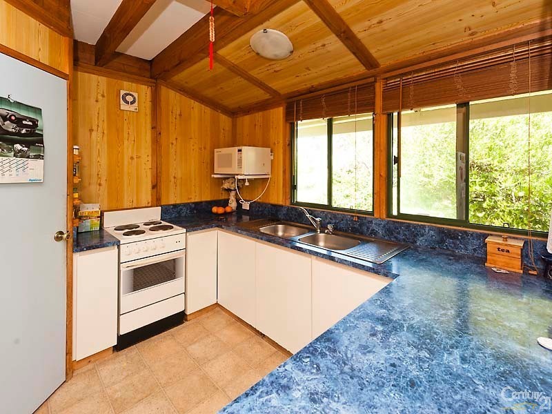 4 Indiana Parade, Singleton WA 6175